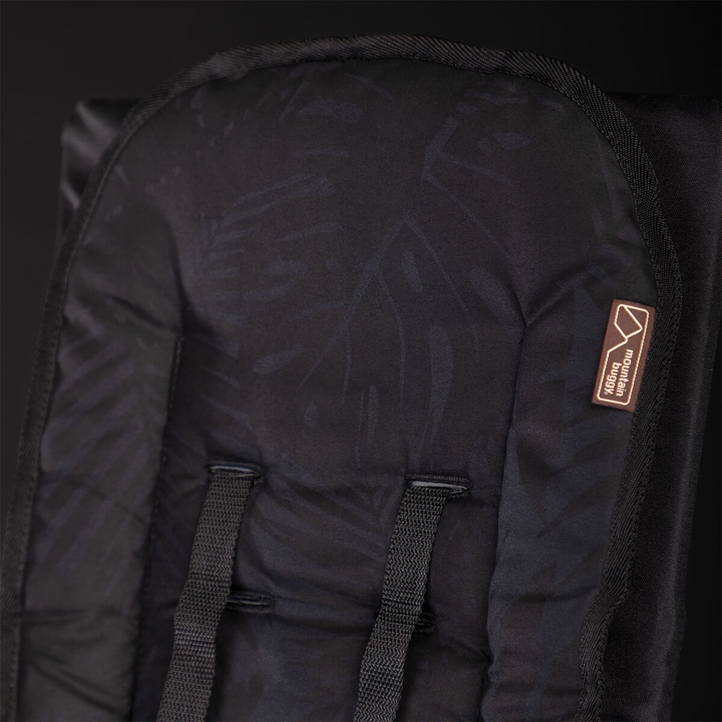 Mountain Buggy skyrider luxury seat liner close up for the toddler riding mode to highlight the premium printed pattern_silver